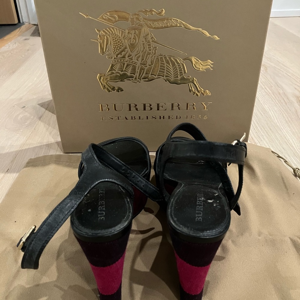 Burberry platforms. Size 38.